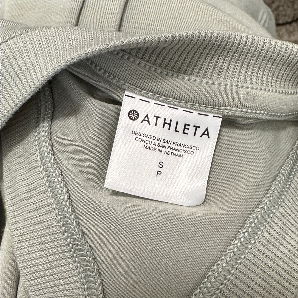🩰 Athleta Razor Back Tank Top - Picture 4 of 4